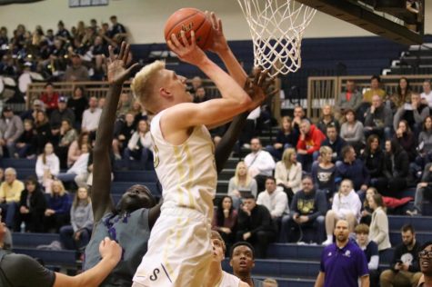 Storm blows away the Chieftains